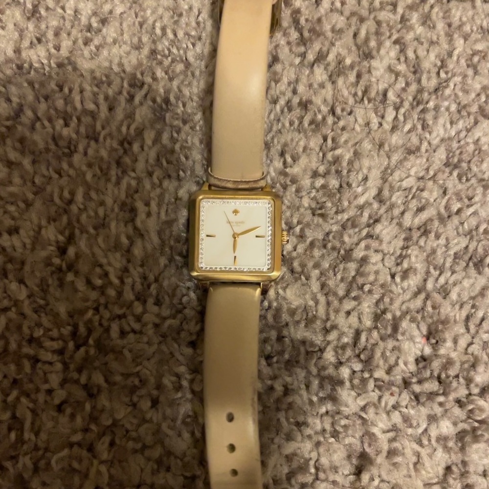 Kate Spade watch - Picture 2 of 3